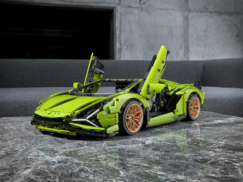Lamborgini Sian on display