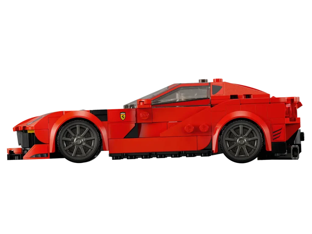 Ferrari 812 Competizione Side view