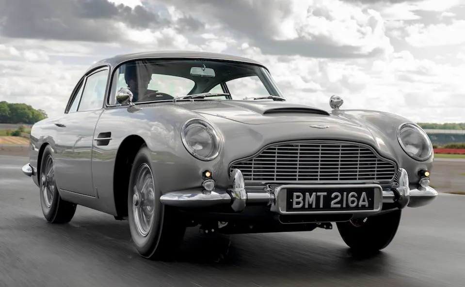 James Bond™ Aston Martin DB5