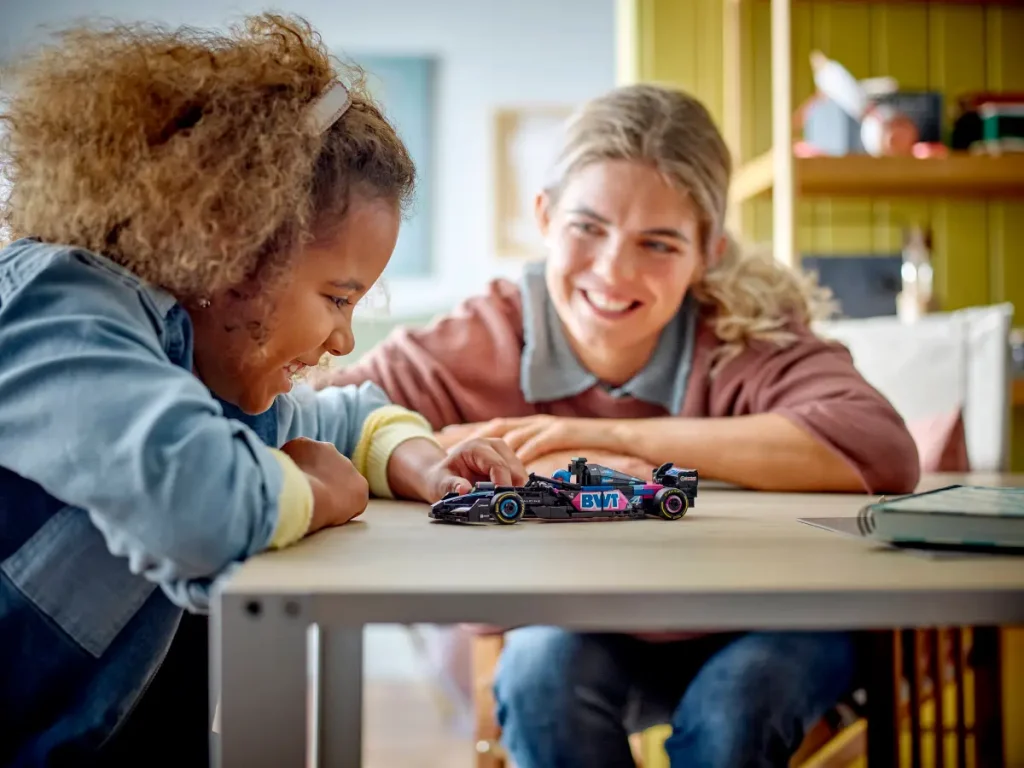LEGO building community
